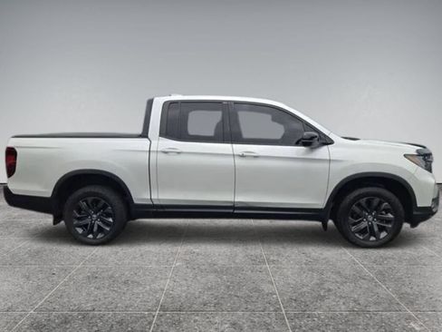 Used 2023 Honda Ridgeline Sport image 4