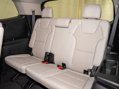 Used 2022 Kia Telluride S image 9