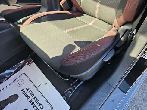 Used 2023 Nissan Versa SR w/ Trunk Package image 31