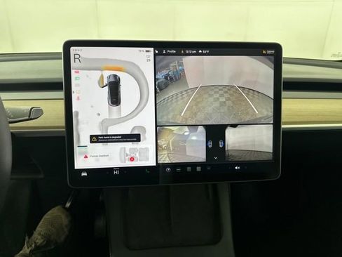 Used 2023 Tesla Model Y Long Range image 19