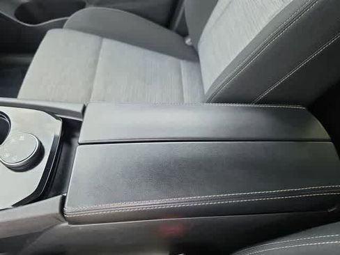 Used 2023 Nissan Rogue SV AWD/4WD image 43