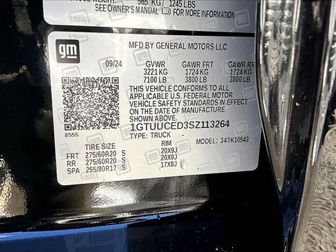 Used 2025 GMC Sierra 1500 Elevation image 12