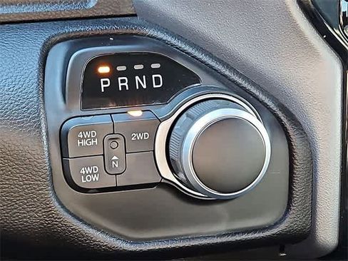 Used 2024 RAM 2500 Big Horn w/ Sport Appearance Package image 22