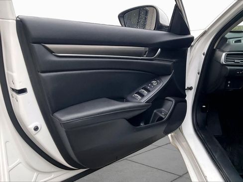 Used 2020 Honda Accord LX image 21