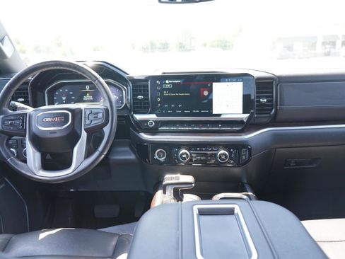 Used 2022 GMC Sierra 1500 SLT w/ SLT Convenience Package AWD/4WD image 22