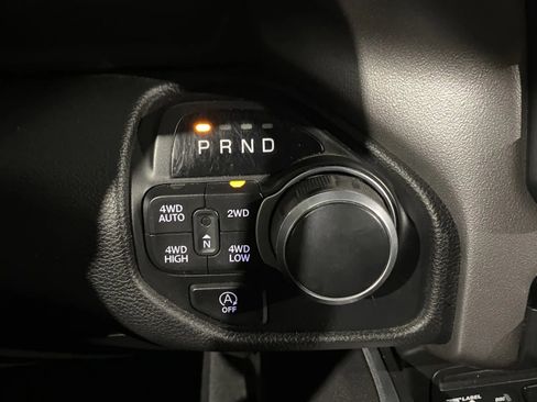 Used 2019 RAM 1500 Big Horn image 18