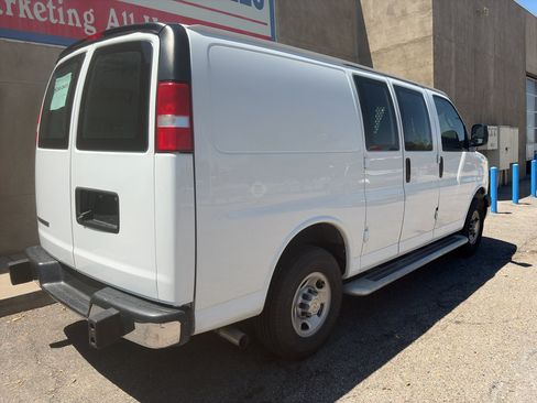 Used 2024 Chevrolet Express 2500 w/ Driver Convenience Package RWD image 5