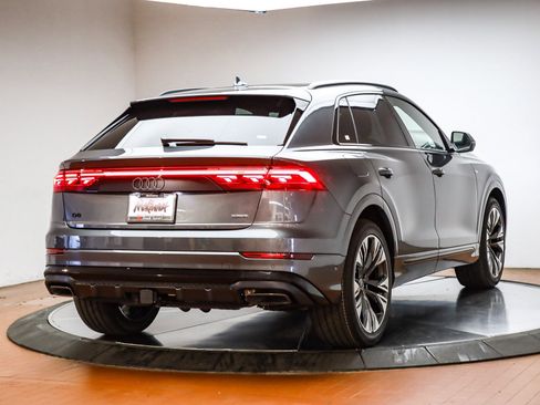 New 2026 Audi Q8 Prestige image 8