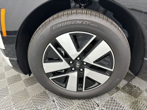 New 2026 Hyundai Ioniq 9 SEL image 12