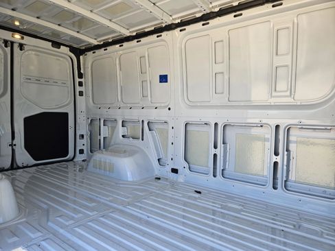 Used 2026 Mercedes-Benz Sprinter 4500 image 23