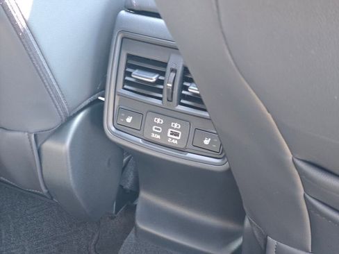 New 2026 Subaru Outback Touring AWD/4WD image 10