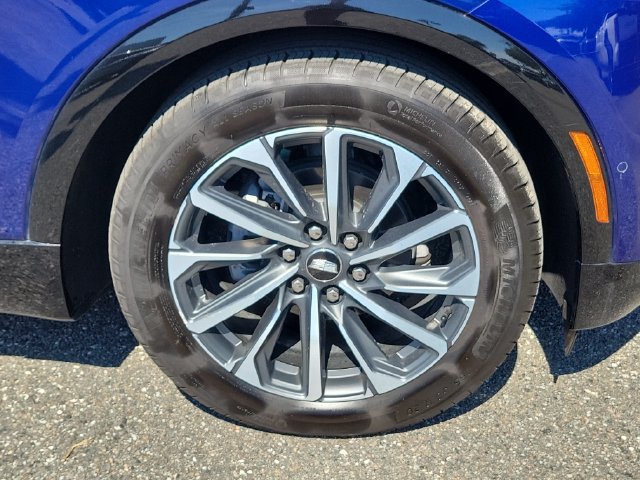 Used 2024 Cadillac Lyriq Sport AWD/4WD image 6