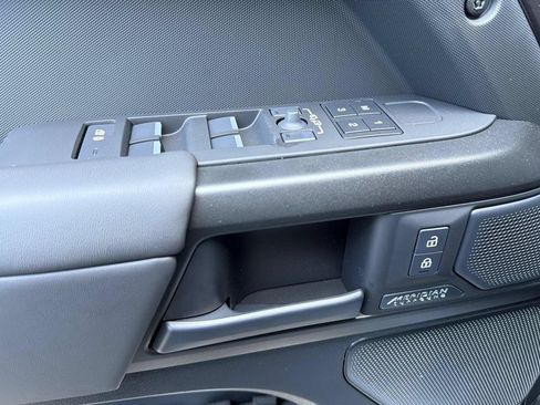 New 2026 Land Rover Defender 110 OCTA AWD/4WD image 13