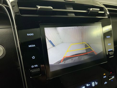 Used 2022 Hyundai Santa Cruz SEL Premium image 15