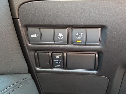 Used 2023 Nissan Armada SL RWD image 30