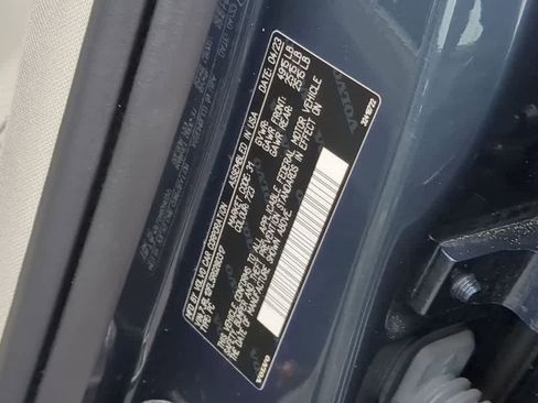 Used 2024 Volvo S60 B5 Plus image 34