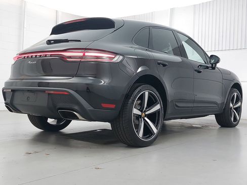 New 2026 Porsche Macan image 7