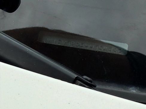 Used 2021 INFINITI Q50 Luxe w/ Seat & Sound Package image 31