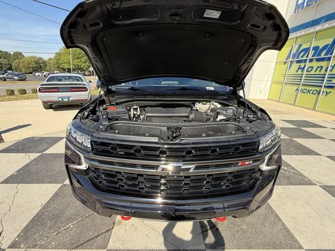 Used 2021 Chevrolet Tahoe Z71 w/ Z71 Signature Package image 35