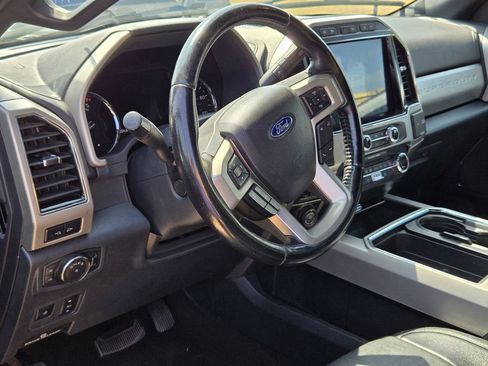 Used 2022 Ford F350 Lariat w/ Lariat Ultimate Package AWD/4WD image 5