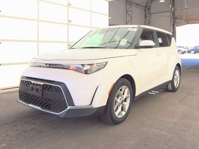 Used 2024 Kia Soul LX w/ Option Group 015