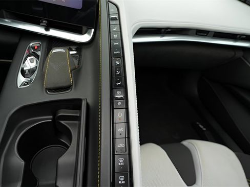 Used 2022 Chevrolet Corvette Stingray Premium Cpe image 43