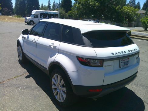 Used 2016 Land Rover Range Rover Evoque SE AWD/4WD image 5