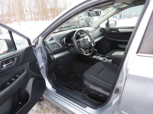 Used 2019 Subaru Legacy 2.5i Premium image 11