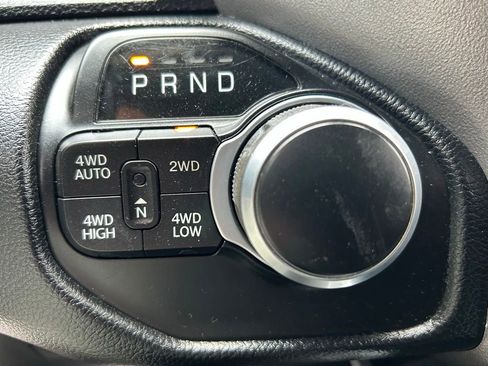 Used 2022 RAM 1500 Big Horn AWD/4WD image 25