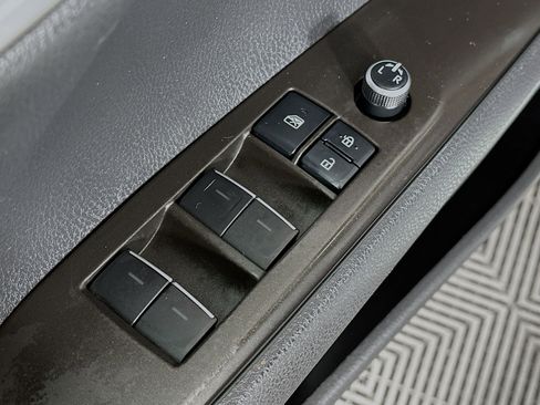 Used 2021 Toyota Camry XSE image 17