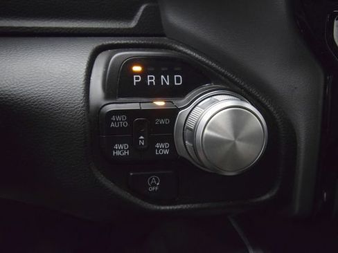 Used 2023 RAM 1500 Laramie AWD/4WD image 18