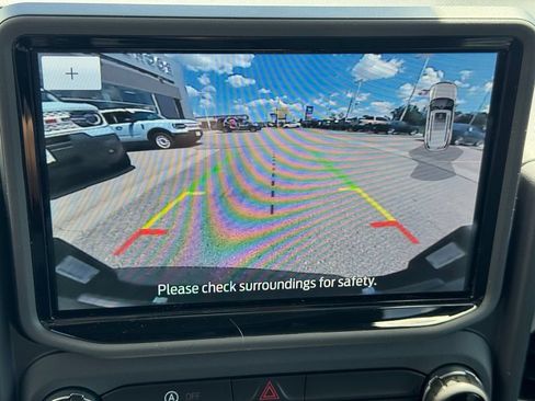 Certified 2023 Ford Bronco Sport Outer Banks w/ Tech Package AWD/4WD image 4