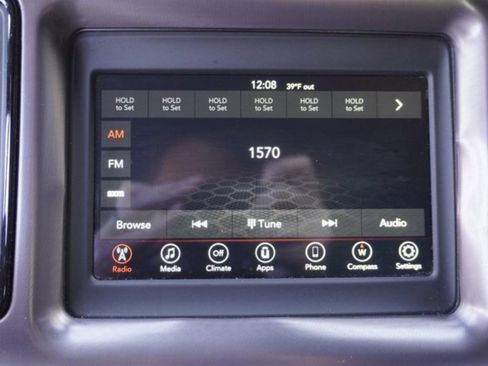 Used 2022 Dodge Challenger R/T image 22