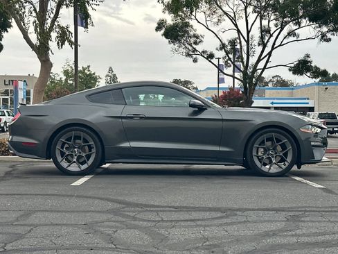 Used 2019 Ford Mustang Coupe w/ Equipment Group 101A RWD image 8