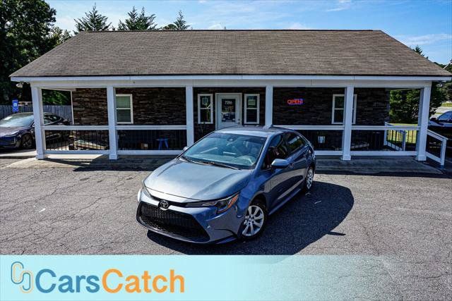 Used 2021 Toyota Corolla LE FWD image 2