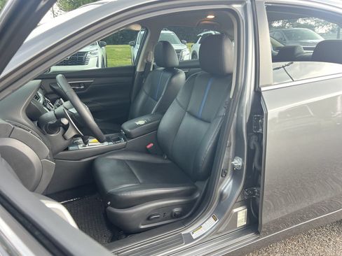 Used 2018 Nissan Altima 2.5 SR w/ SR Special Edition FWD image 14