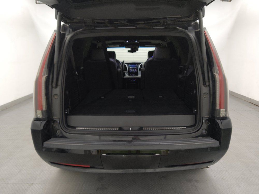 Used 2018 Cadillac Escalade Platinum RWD image 29