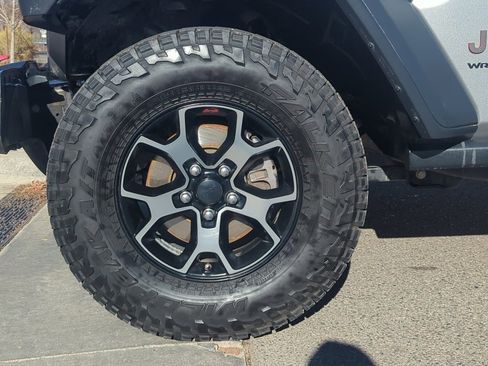 Used 2018 Jeep Wrangler Unlimited Rubicon image 8