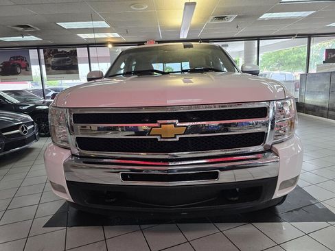 Used 2011 Chevrolet Silverado 1500 LTZ w/ Max Trailering Pack AWD/4WD image 2
