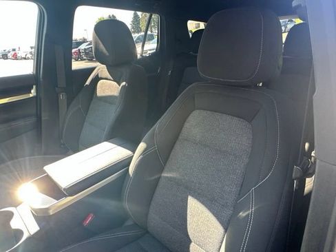 Used 2025 GMC Terrain Elevation AWD/4WD image 39