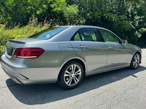 Used 2015 Mercedes-Benz E 350 4MATIC Sedan image 5