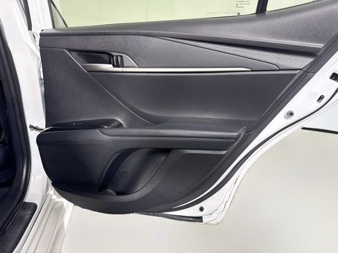 Used 2025 Toyota Camry SE w/ Convenience Package FWD image 28