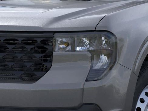 New 2026 Ford Maverick XL image 20
