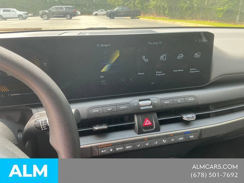 Used 2025 Kia K4 FWD image 8