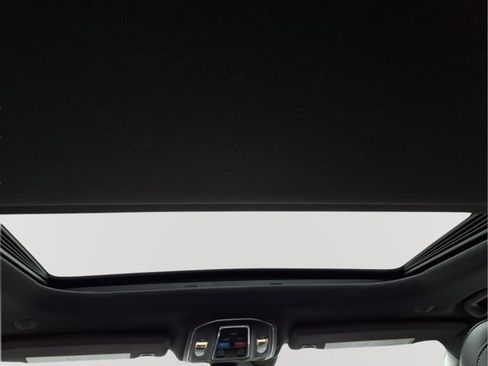 New 2025 Jeep Grand Cherokee 4WD image 12