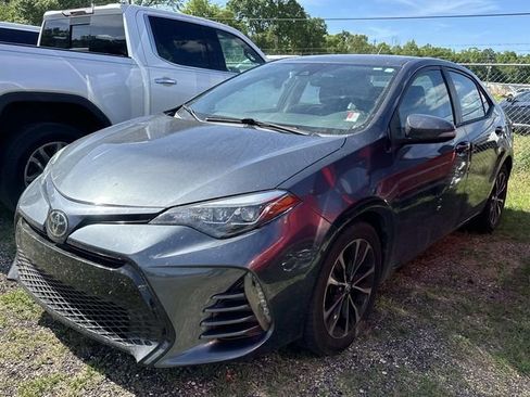 Used 2017 Toyota Corolla SE image 4