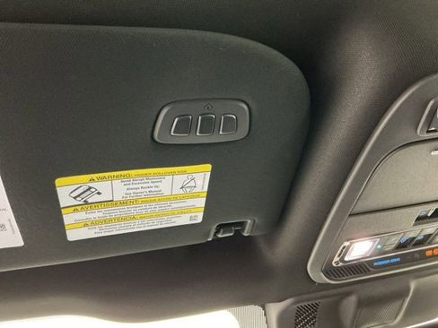 Used 2024 Ford F350 Platinum image 28