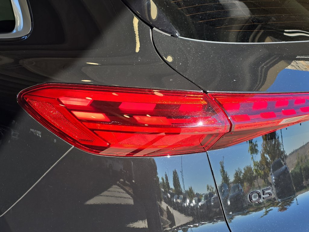 Used 2025 Audi Q5 Premium w/ Convenience Package AWD/4WD image 37