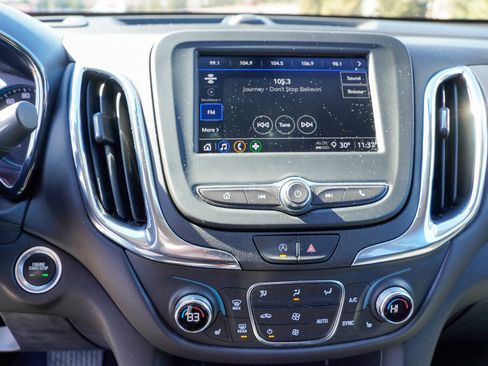 Used 2023 Chevrolet Equinox LT image 14