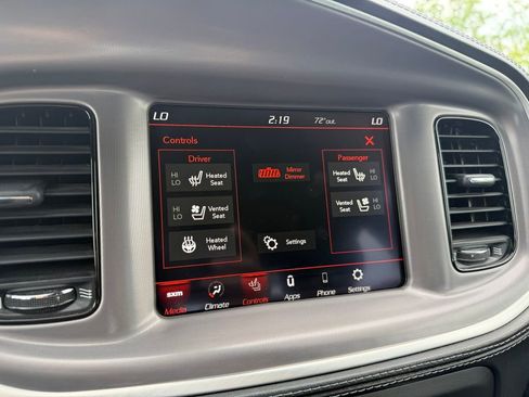 Certified 2022 Dodge Charger R/T RWD image 21